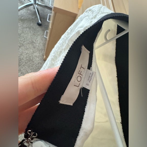 LOFT cutout cotton skirt - Picture 3 of 3